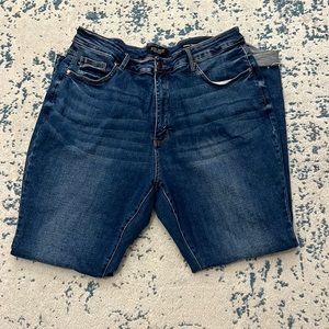 Judy Blue Flare Jeans